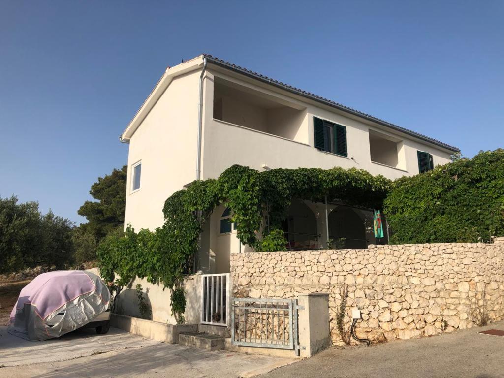 Apartmani Mares Ražanj Esterno foto